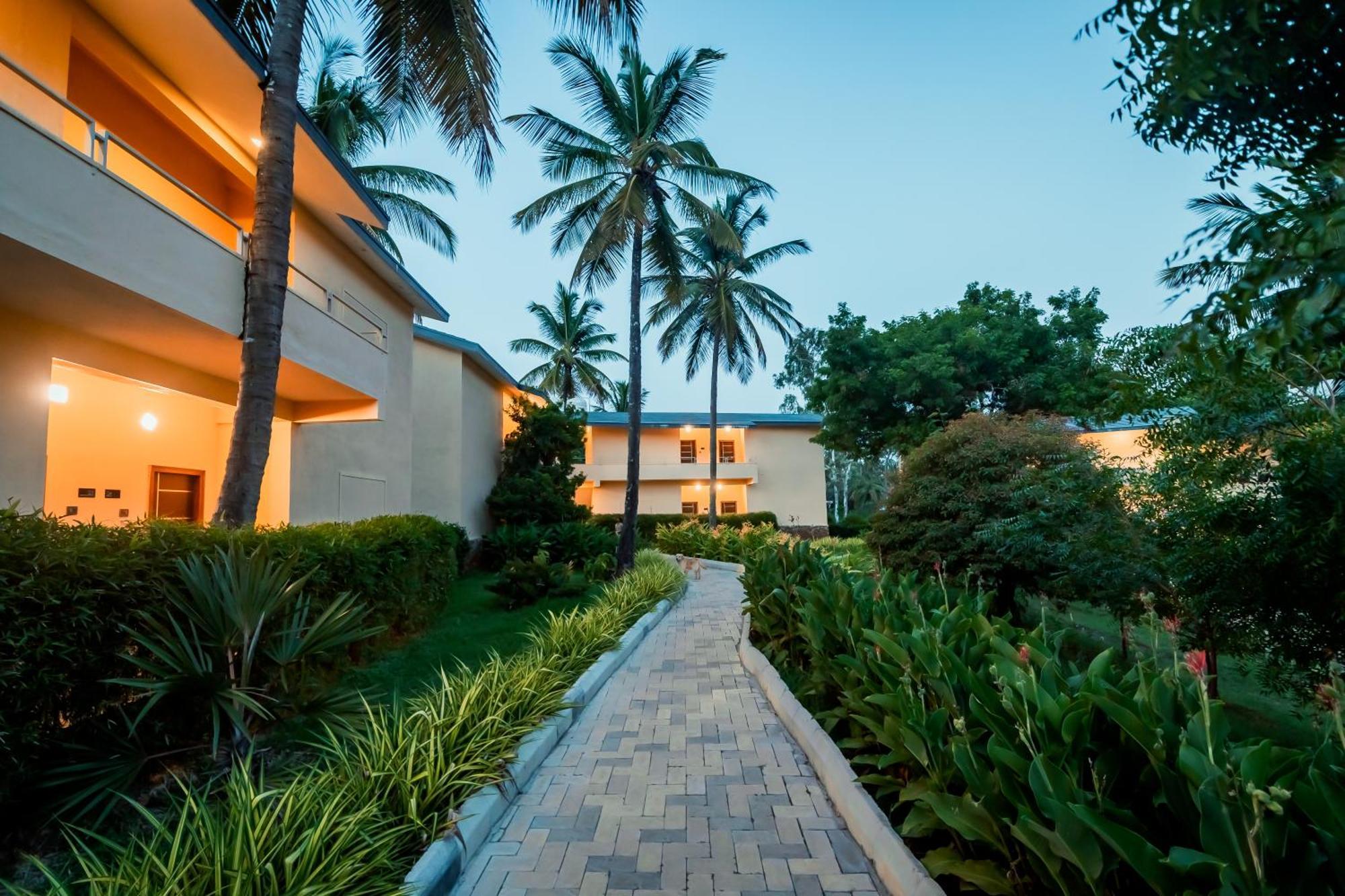 Commune18 Spa Resorts Chikmagalur Exterior photo