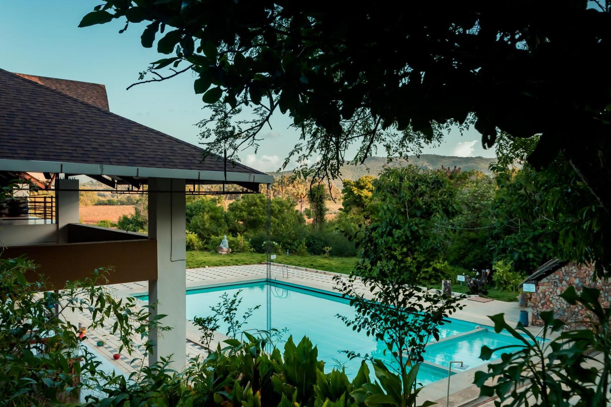 Commune18 Spa Resorts Chikmagalur Exterior photo