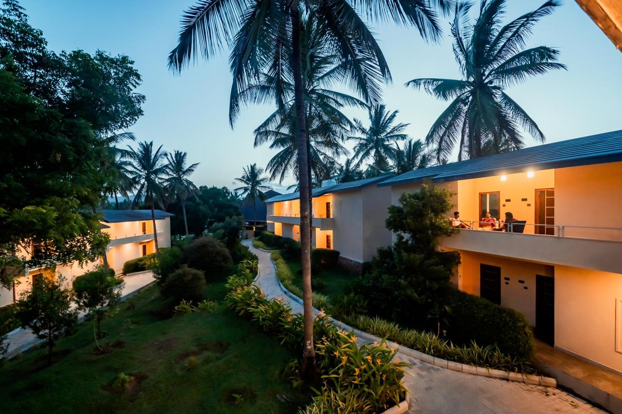 Commune18 Spa Resorts Chikmagalur Exterior photo