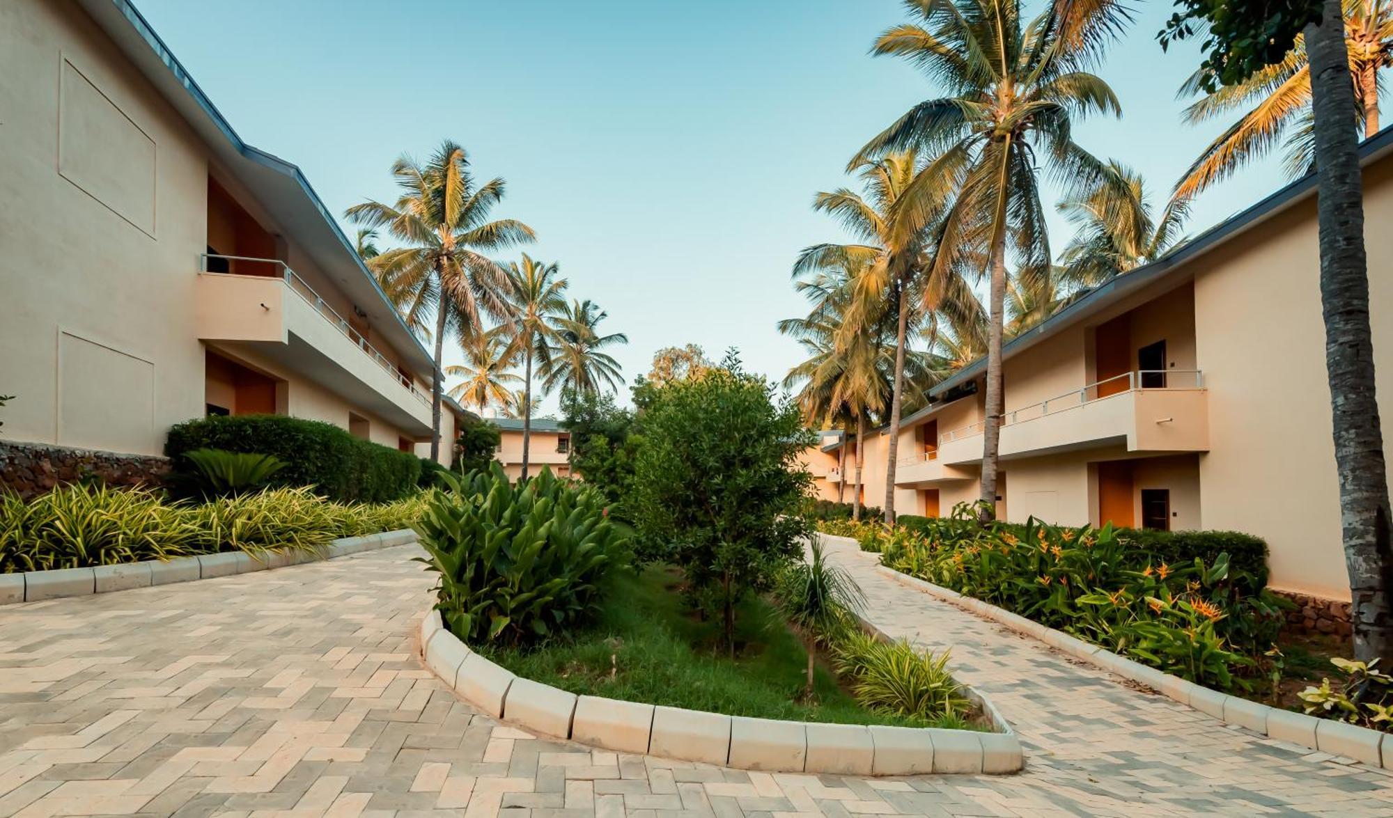 Commune18 Spa Resorts Chikmagalur Exterior photo