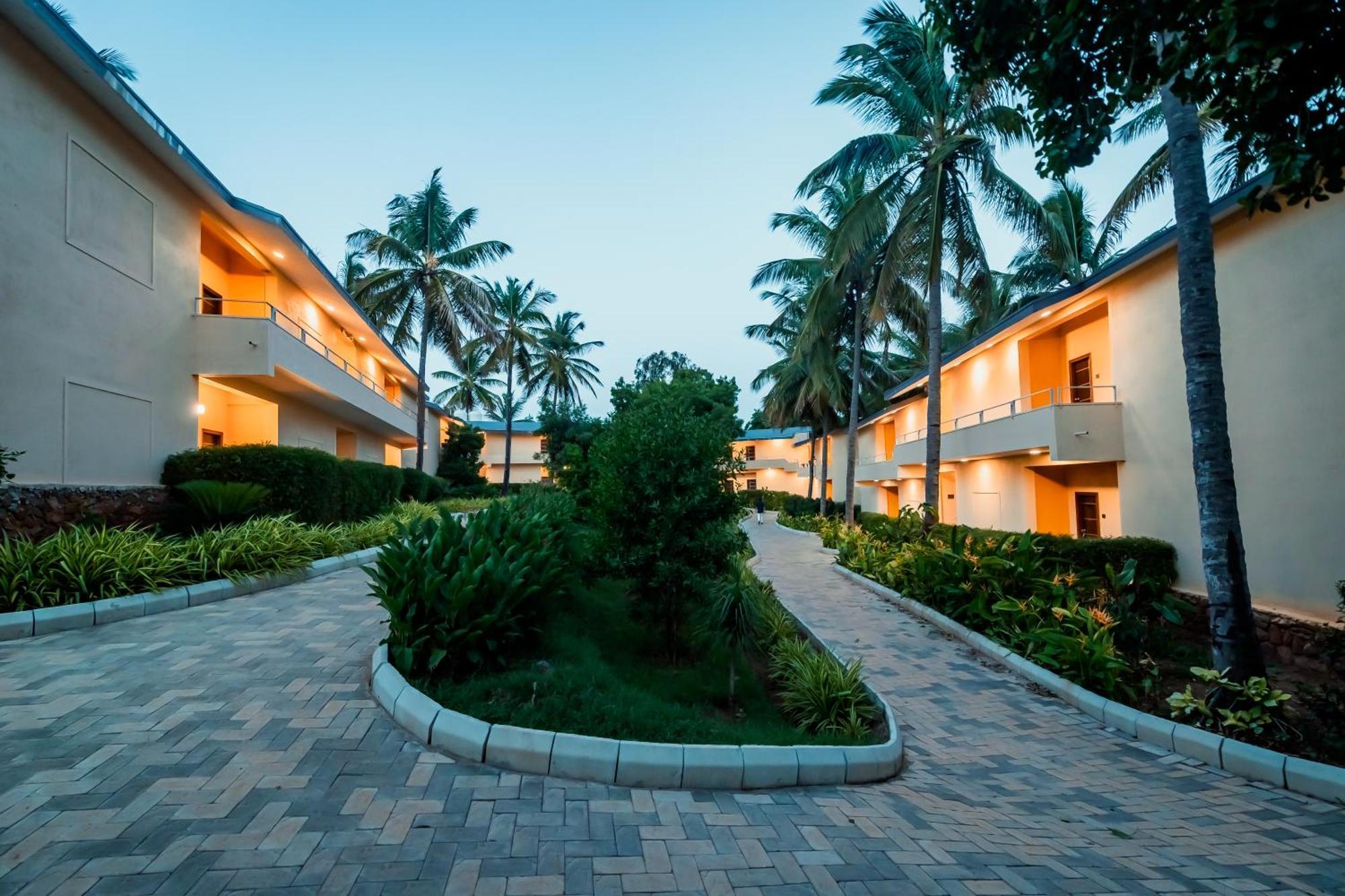 Commune18 Spa Resorts Chikmagalur Exterior photo