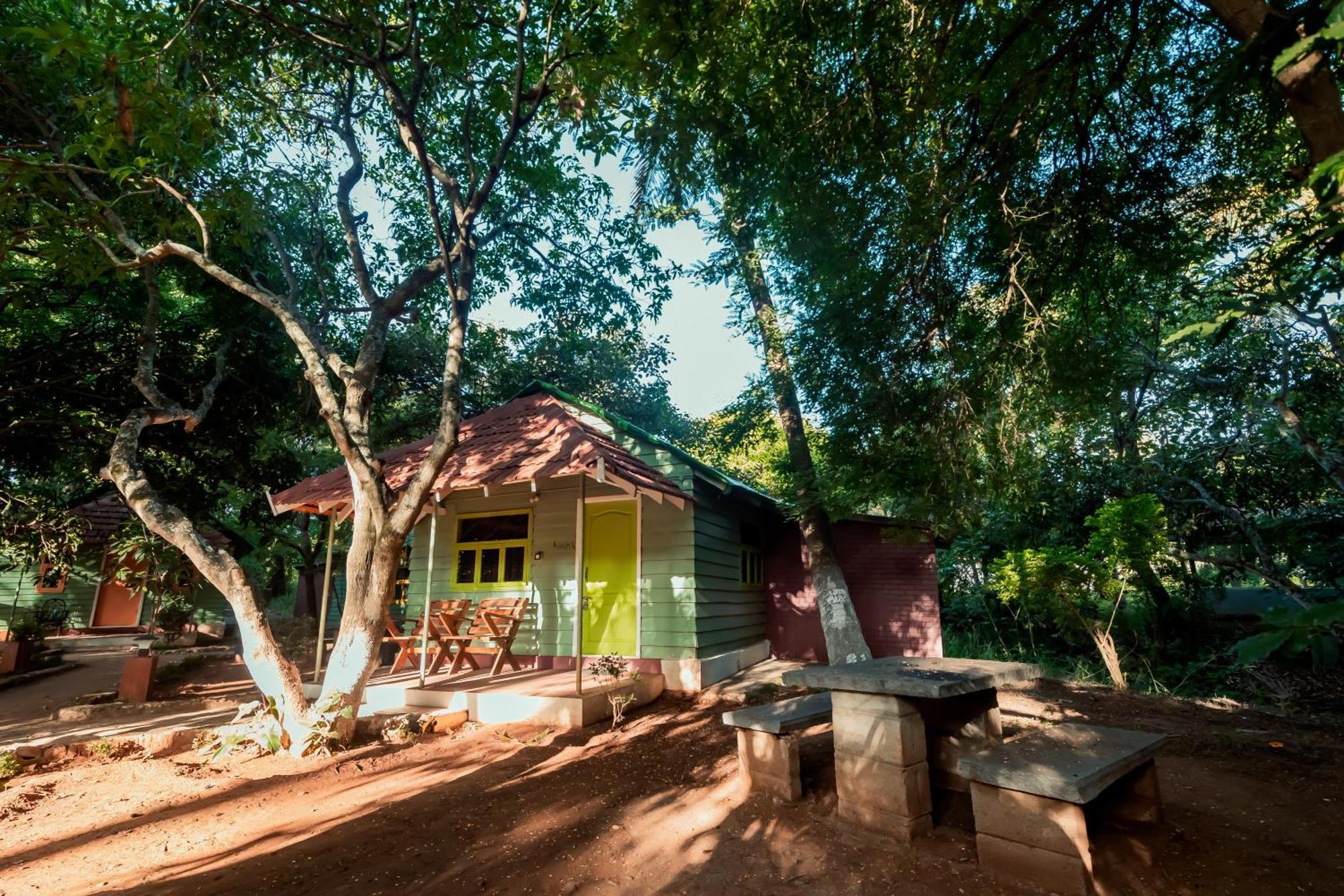 Commune18 Spa Resorts Chikmagalur Exterior photo